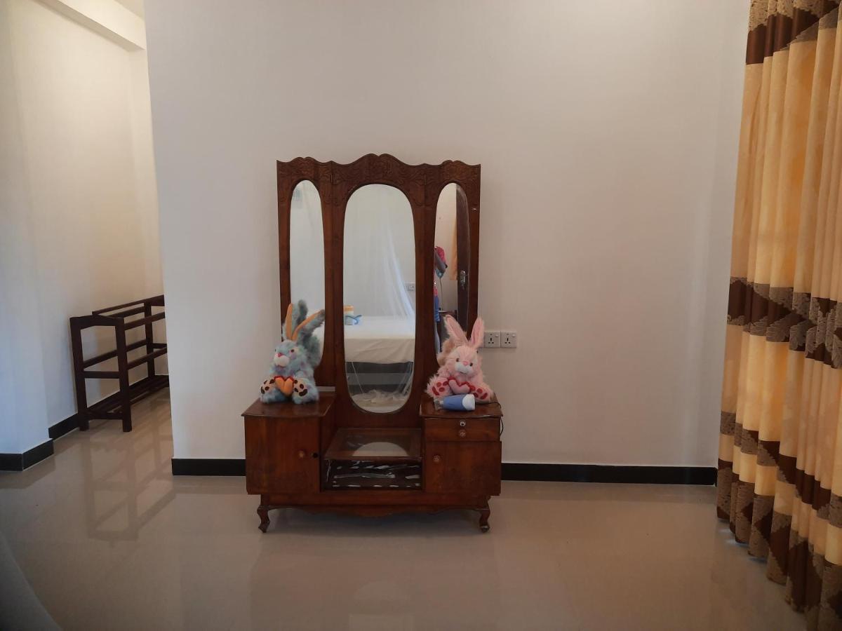 Dulmini Homestay Ella Bagian luar foto
